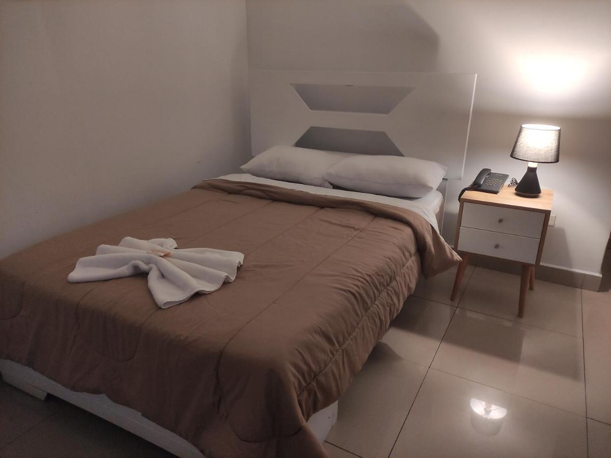 לימה Maxy'S Inn Hotel & Suite מראה חיצוני תמונה