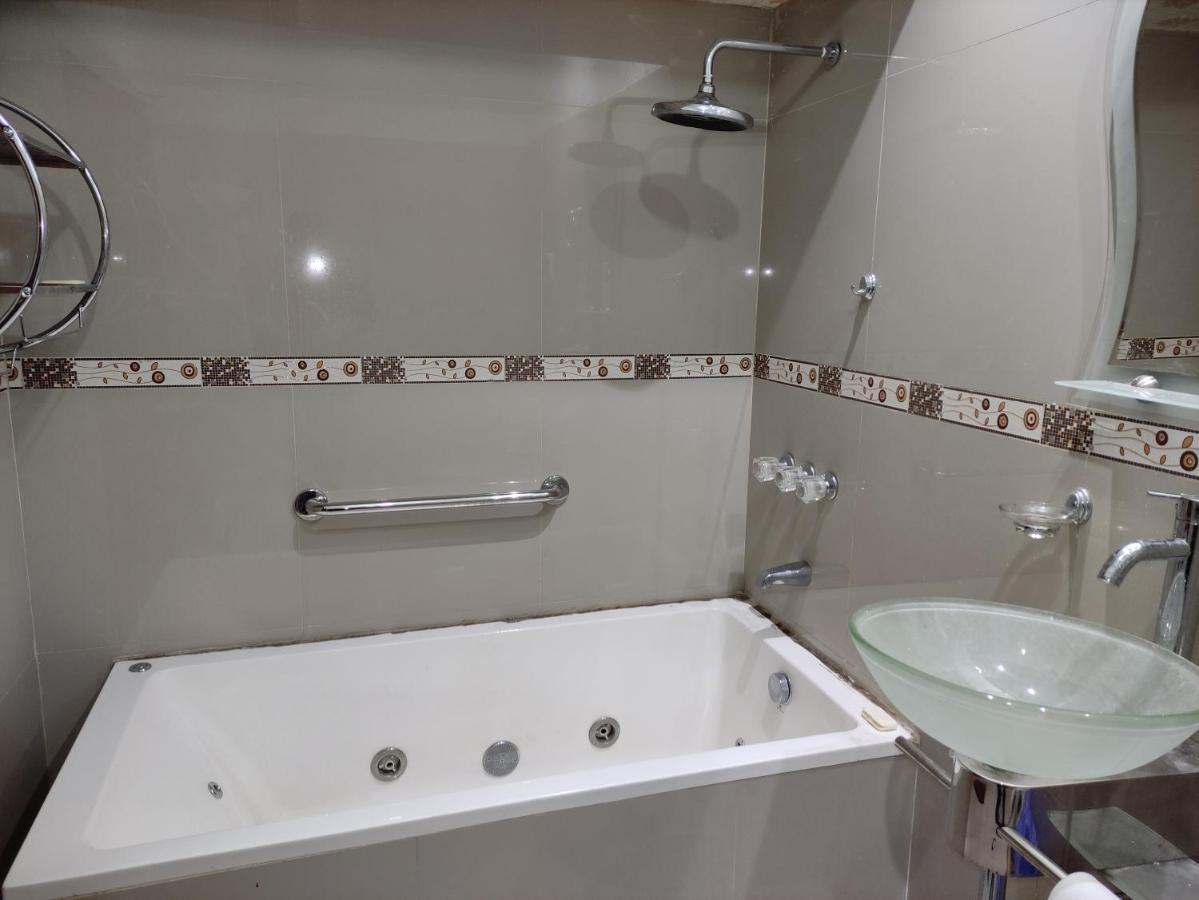 לימה Maxy'S Inn Hotel & Suite מראה חיצוני תמונה