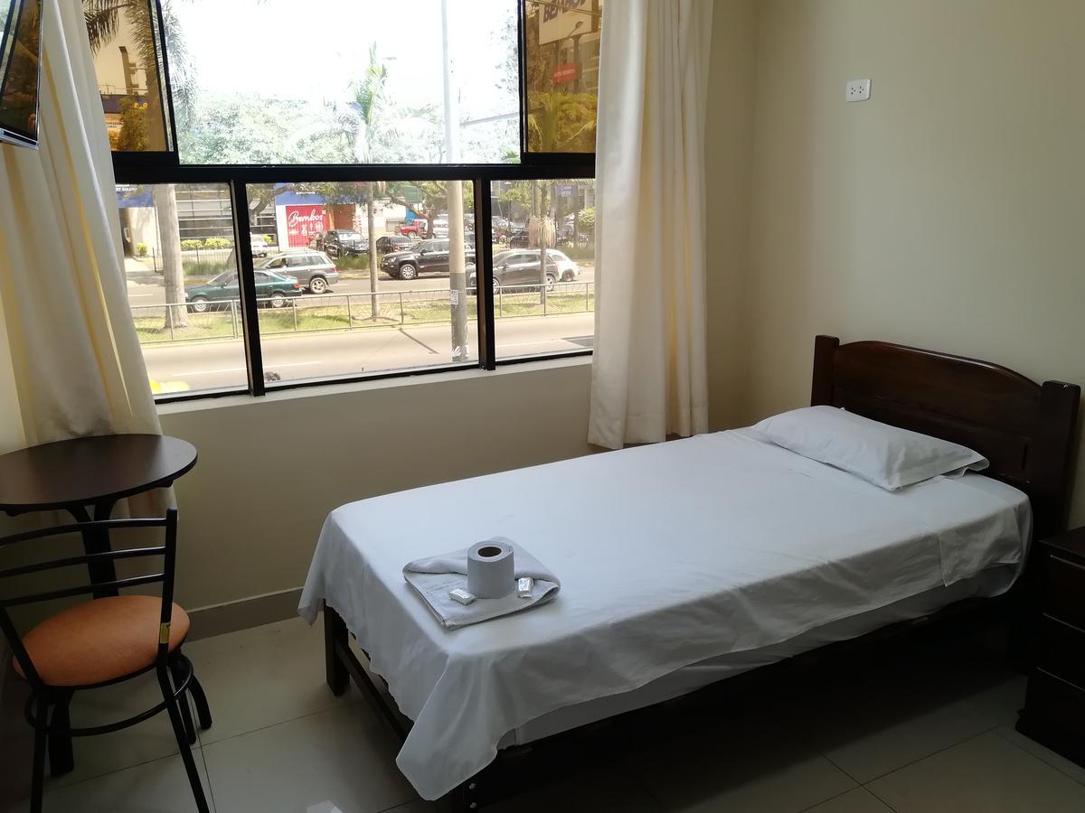 לימה Maxy'S Inn Hotel & Suite מראה חיצוני תמונה